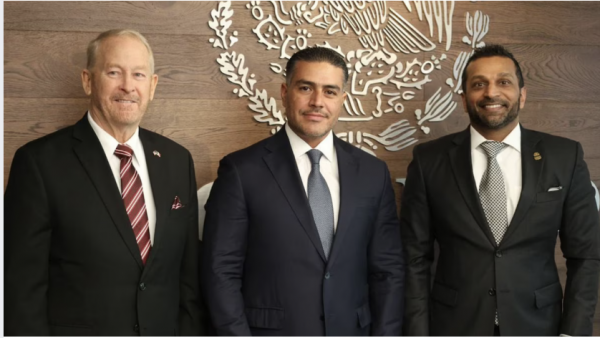 García Harfuch recibe a director del FBI: Acuerdan aumentar cooperación ‘con respeto a la soberanía’